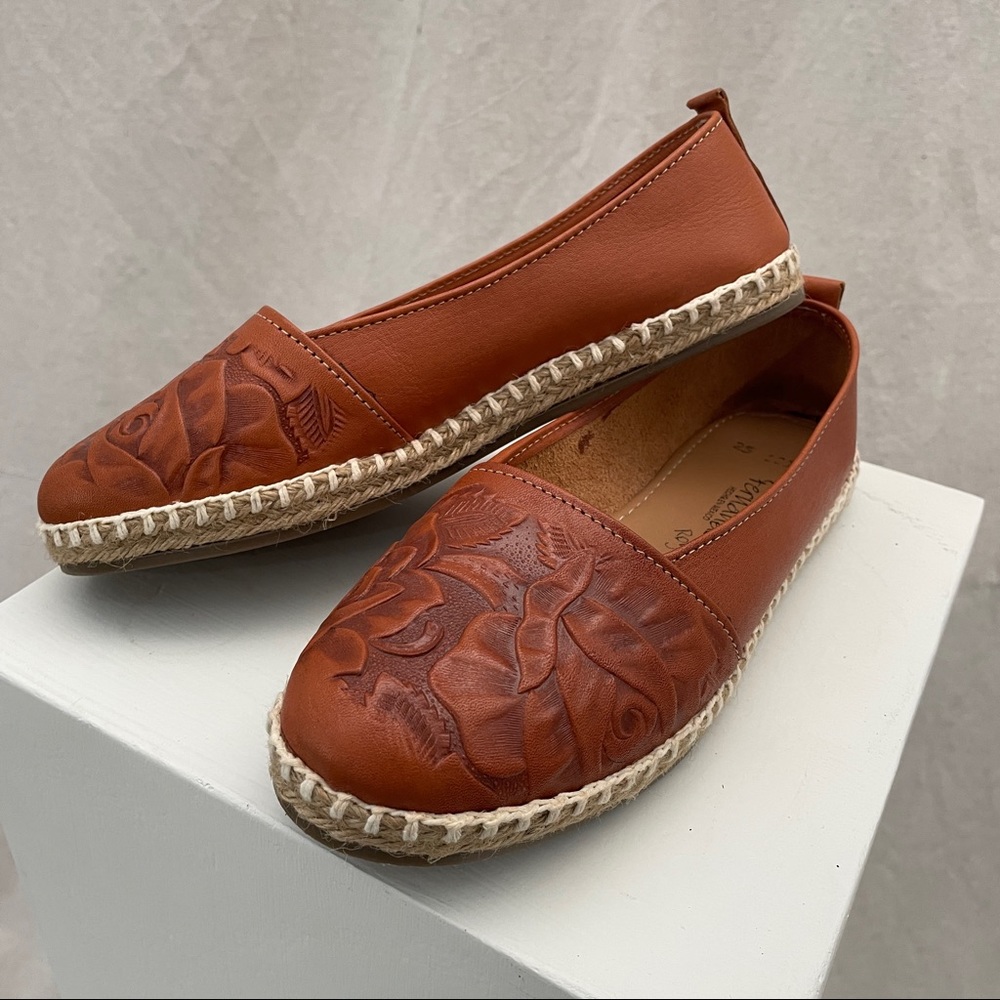 RARE Fernanda Roy’s rose espadrilles